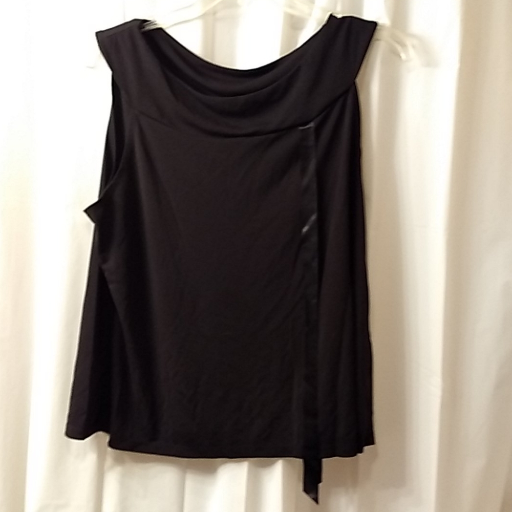 A Black Summer Pullover Blouse